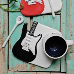 ست چای‌خوری دست‌ساز طرح گیتار الکترونیک